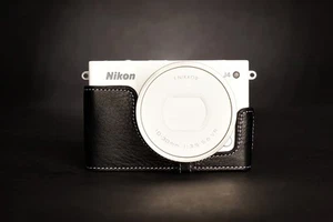Genunie Cuero Real Media Cámara Estuche Cubierta Bolsa para Nikon J4 Negro - Imagen 1 de 8
