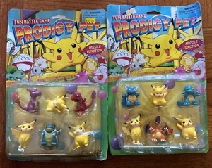 Raro Pokemon Divertido Juego de Batalla Prodigy Pet Pikachu Blastoise Charizard Set - Imagen 1 de 4