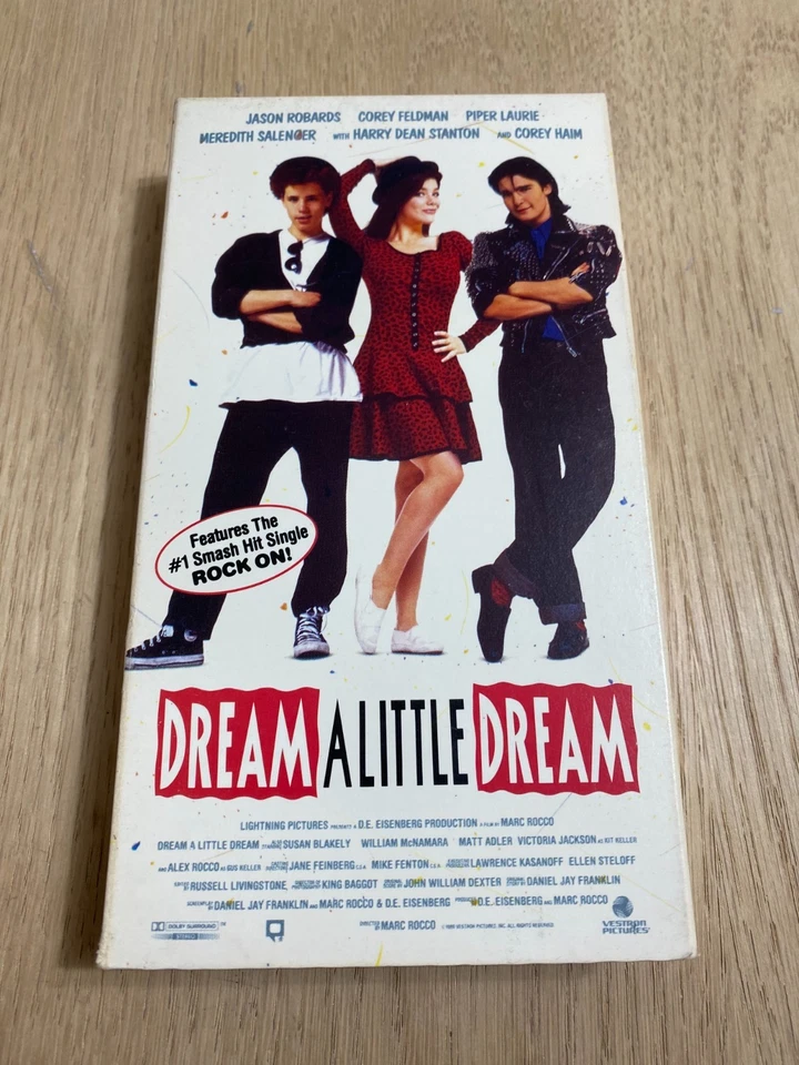Dream A Little Dream 1989 VHS Rare HTF Original Release Version V1 Vestron Video - Imagem 1 de 4