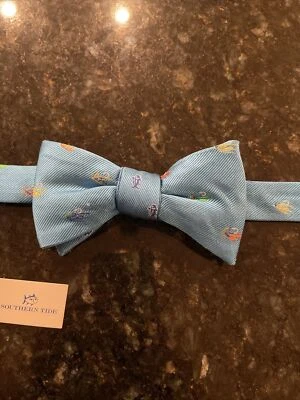 Pajarita ajustable Southern Tide para hombre 100 % seda azul canal océano, ¡nueva! Foto 1 de 4