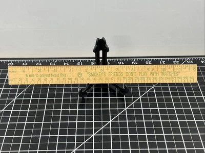 Regla escolar de madera natural antigua para prevenir incendios forestales Smokey The Bear de colección de los años 60 Foto 1 de 4