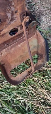 1973 IMPALA LOWER FRONT FENDER BRACKET right side - Image 1 of 2