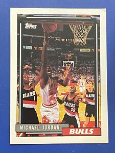 🏀 1992-93 Topps Basketball Base Card #141 Michael JORDAN 🏀