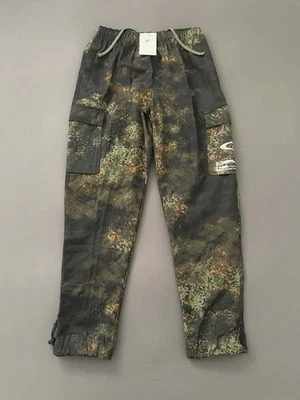Calça cargo nova com etiquetas Nike Air Play digital camuflagem tecido AOP HV4629-222 média oliva masculina P - Imagem 1 de 4