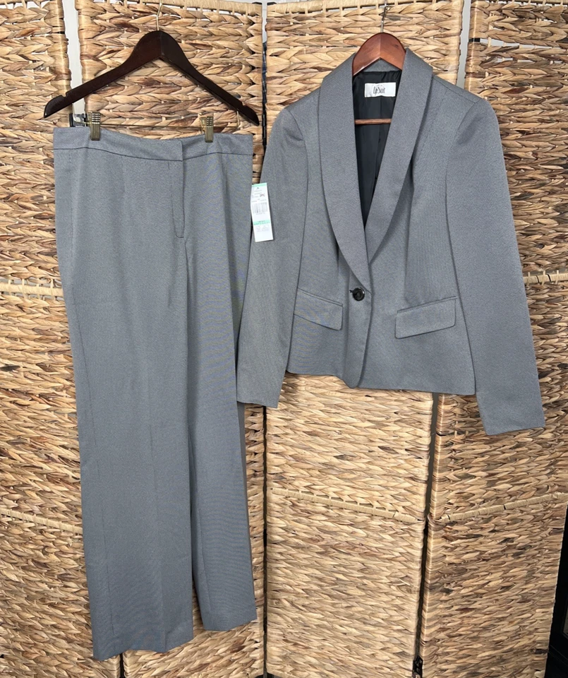 TRAJE PANTALÓN LESUIT//TALLA 8/ENTREPIERNA 31.5"/NUEVO CON ETIQUETA/AL POR MENOR $220/NEGRO/BLANCO Foto 1 de 4