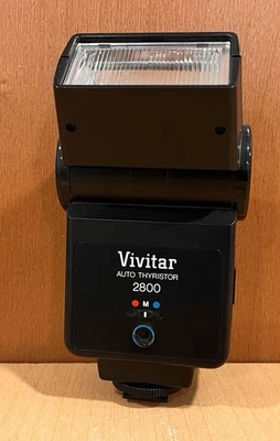 Vintage  Vivitar Auto Thyristor 2800 Flash Unit TESTED - Image 1 of 4
