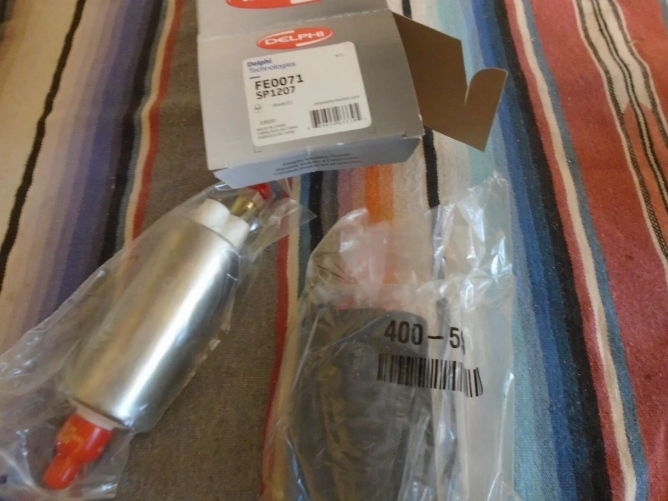 Kit de bomba de combustible eléctrica Delphi FE0071 para Volvo 1982-1995 Foto 1 de 1