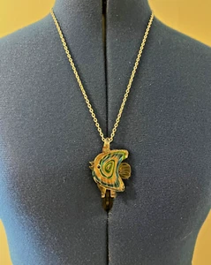 Tropical Fish Glass Pendant & 12" Chain with Rainbow Tones - Picture 1 of 4