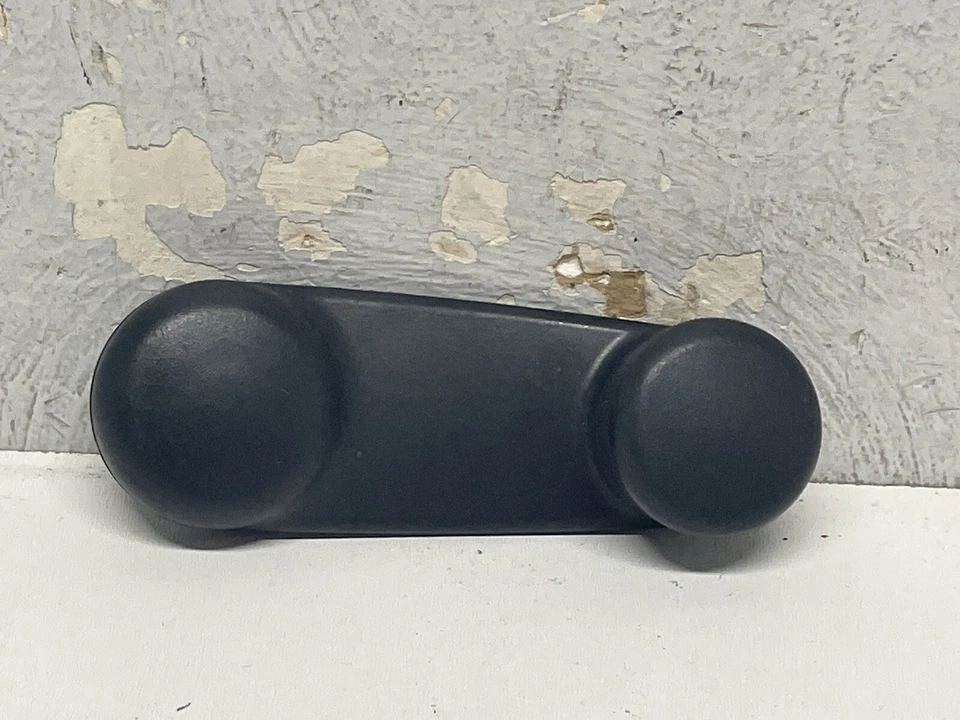 Manivela manual ventana delantera derecha o derecha Dodge RAM 1500 T21029 1994-2002 Foto 1 de 4