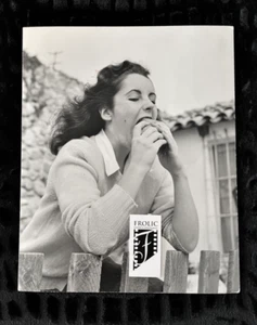 ELIZABETH TAYLOR 1947 Original Photo By Phil Burchman & Pictorial Parade RARE+++ - Bild 1 von 6