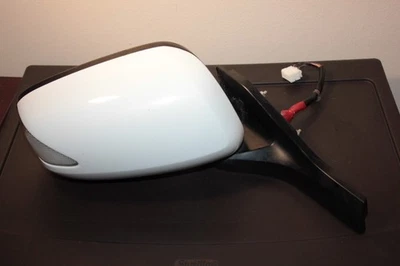2012 Honda Insight EX RH door mirror PASSENGER 7-wire with blinker light white Foto 1 de 4