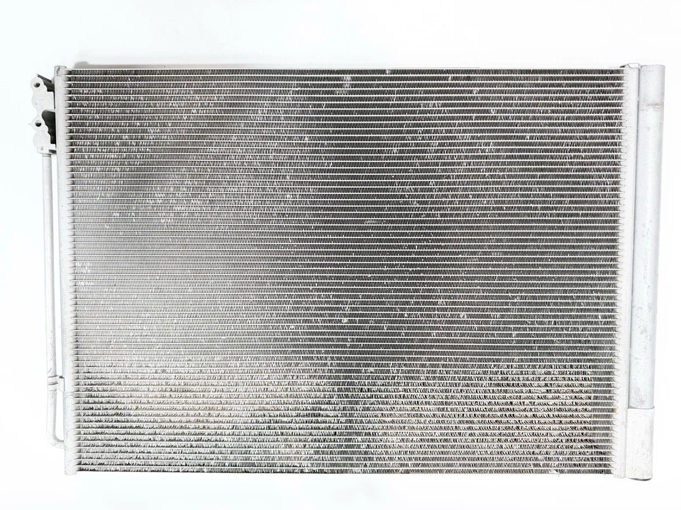 BMW 535i 2011-2016 condensador de aire acondicionado 82 k OEM Foto 1 de 4