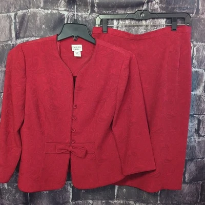 Dorby 2pc Red Skirt Suit Embossed Size 10 See Photos for Measurements & Details - Image 1 of 4