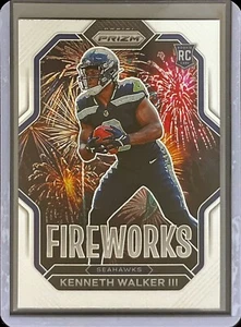 Kenneth Walker III - 2022 Panini Prizm Football - Fireworks - Rookie / RC #F-25 - Bild 1 von 2
