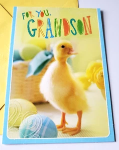 Tarjeta de felicitación sello de Pascua brillante lindo polluelo para ti nieto - Imagen 1 de 3