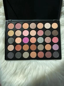 bebella cosmetics Eyeshadow Palette B35i 35 Colors Cruelty Free New - Picture 1 of 7