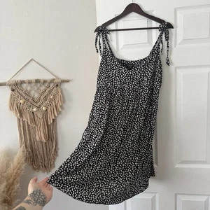 New Look Maternity Black White Ditsy Floral Strappy Cami Mini Smock Sun Dress - Picture 1 of 9