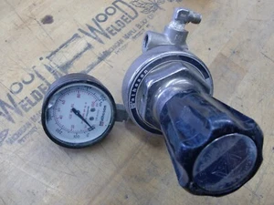 Matheson Druckminderer Modell B15 Edelstahl Manometer fehlt Glasbruch - Bild 1 von 1