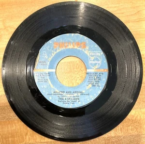 45 RPM Schallplatte - The 4 Seasons, Around and Around, Will You Love Me Tomorrow - Bild 1 von 4