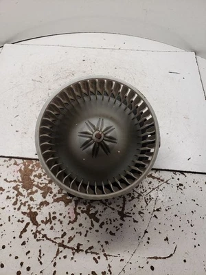 Motor soplador HVAC usado se adapta a: Toyota Matrix 2004 grado A Foto 1 de 4