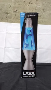 Lavalampe, weißes Wachs, blaue Flüssigkeit, silberner Sockel L 14,5 Zoll (kleine Delle am Sockel) - Bild 1 von 4