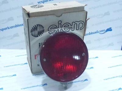 FANALE POSTERIORE RETRONEBBIA AUTO D'EPOCA SIEM ORIGINALE NOS Vesparicambisud - Immagine 1 di 4