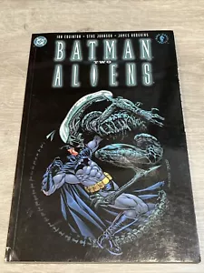 Batman: Aliens 2 (Batman (Graphic Novels)) von Ian Edginton - Bild 1 von 12