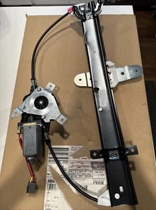 New Ford 7W1Z-5427000-A 2003-2011 Lincoln Town Car RH Rear Window Regulator - Picture 1 of 7