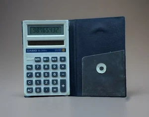 Casio SL-300G / Calculette Calculatrice Solaire Vintage Retro Solar Calculator - Photo 1/6