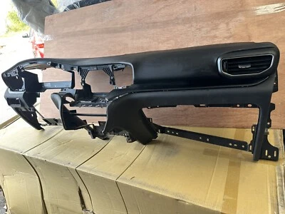 2020 2021 2022 Ford Explorer Passenger Dashboard W/airbag - Image 1 of 4