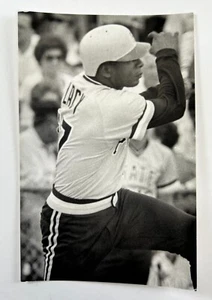 Lee Lacy (1982) Pittsburgh Pirates Vintage Baseball Postcard PCPP - Picture 1 of 2
