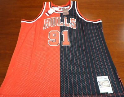 NUEVO CON ETIQUETAS CAMISETA MITCHELL & NESS CHICAGO BULLS DENNIS RODMAN SPLIT SWINGMAN TALLA 3XLB Foto 1 de 4