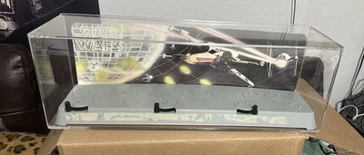 ⭐ 1978 Kenner Star Wars Mail-Away Display Stand w/ Original Backdrop + Acrylic - Image 1 of 4