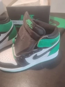 Jordan 1 Retro High OG (GS)Kids' Shoes Black-Lucky Green-White FD1437-031 Sz 5y - Picture 1 of 12