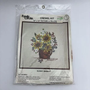 Family Circle Crewel Nadel Set Sunny Basket Bild/Kissen Top Vintage 1973 Neu - Bild 1 von 4