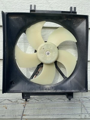 2005-2014 Subaru Outback Cooling Fan Assembly with Shroud OEM Used - Image 1 of 2