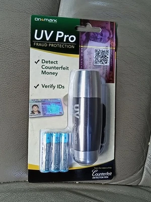 Luz de protección contra fraude DRI MARK UV Pro Detecta dinero e identificación falsificados ¡NUEVO! Foto 1 de 2