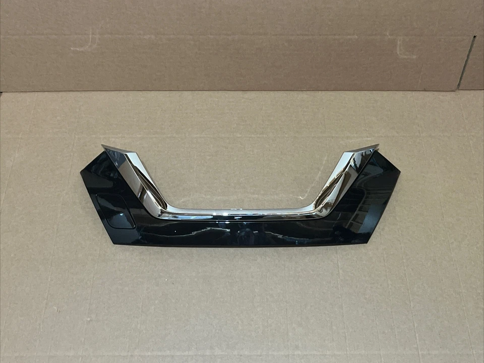 NEW for 2020-2022 NISSAN VERSA Front Bumper Upper Grille Lower Molding Trim - Image 1 of 4