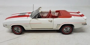 Danbury Mint '69 Chevrolet Camaro SS; 1:24 racing colors; 1993 - Picture 1 of 9