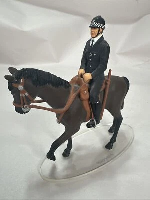 Corgi Icon Figures Policeman on Horse Back Excellent - Image 1 of 4