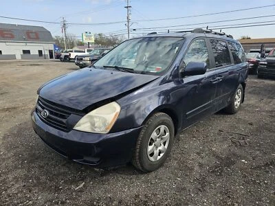 Used Radiator fits: 2006 Kia Sedona  Grade C Foto 1 de 4