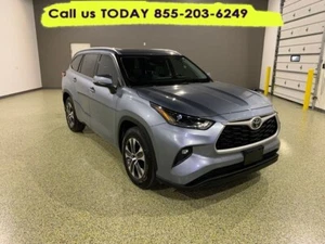 2022 Toyota Highlander XLE - Picture 1 of 28