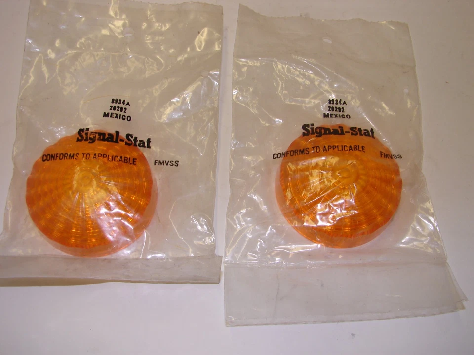 2 NOS Amber SIGNAL-STAT 8934A/1294, Dietz 77-558 2 3/8" Marker Light Lens Lenses - Image 1 of 1