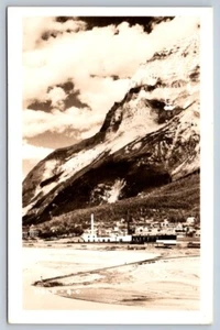 Field British Columbia Canada, Vintage RPPC Real Photo Postcard - Bild 1 von 2