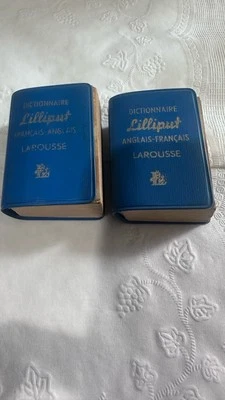 Vintage Lilliput Dictionary 1961 Larousse English French Francais Anglais Set 2 - Image 1 of 4