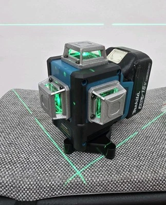 Makita 18V LXT Battery Compatible 3D Laser Self Level 12 Lines Green Beam - image 1 of 4
