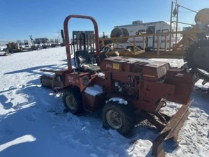 2002 Ditch Witch 3700 4x4 Trencher OROPS # 4271 - Picture 1 of 24