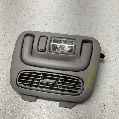 2004 2005 2006 2007 2008 2009 10 Toyota Sienna Right Handle Vent Dome Light OEM - Image 1 of 4