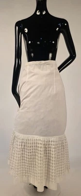 ENAGUA BLANCA VICTORIANA DEL SIGLO XIX CON FONDO DE DIAMANTE NETO INUSUAL Foto 1 de 4