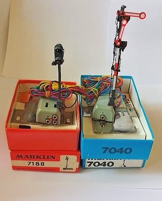 MÄRKLIN MARKLIN H0 :    2    SEMAFORI   7040 - 7188 - Immagine 1 di 3